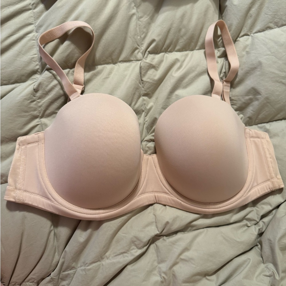 EUC Wacoal 36DDD (36F) convertible bra